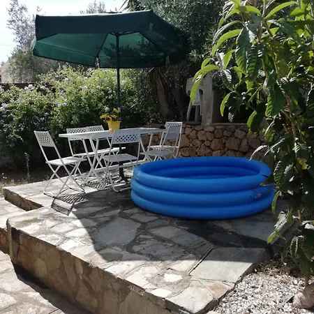 בית נופש Arianna *